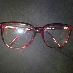 I have apx 100 pairs of frame and glasses.